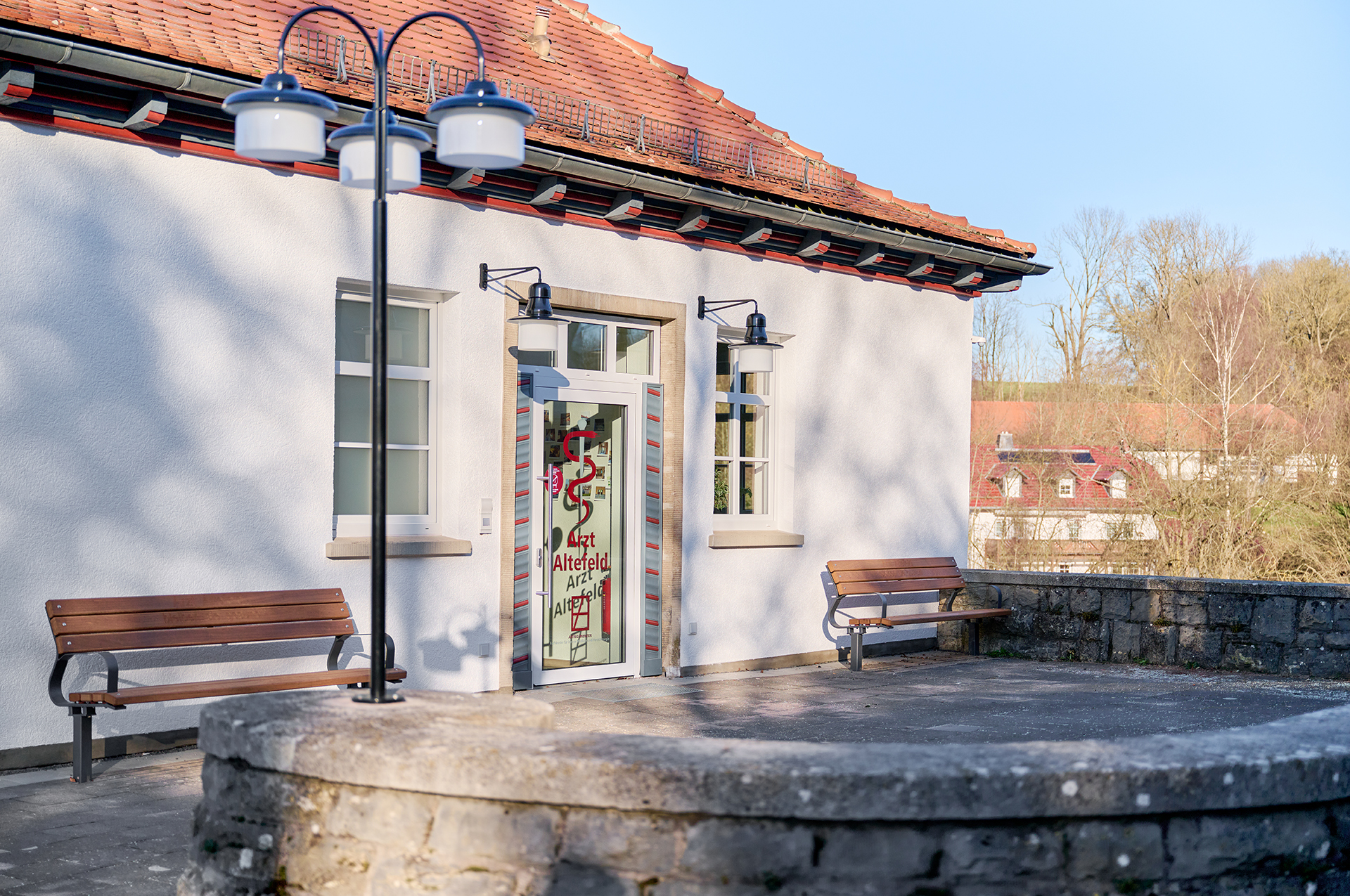Außenansicht der Arztpraxis Altefeld